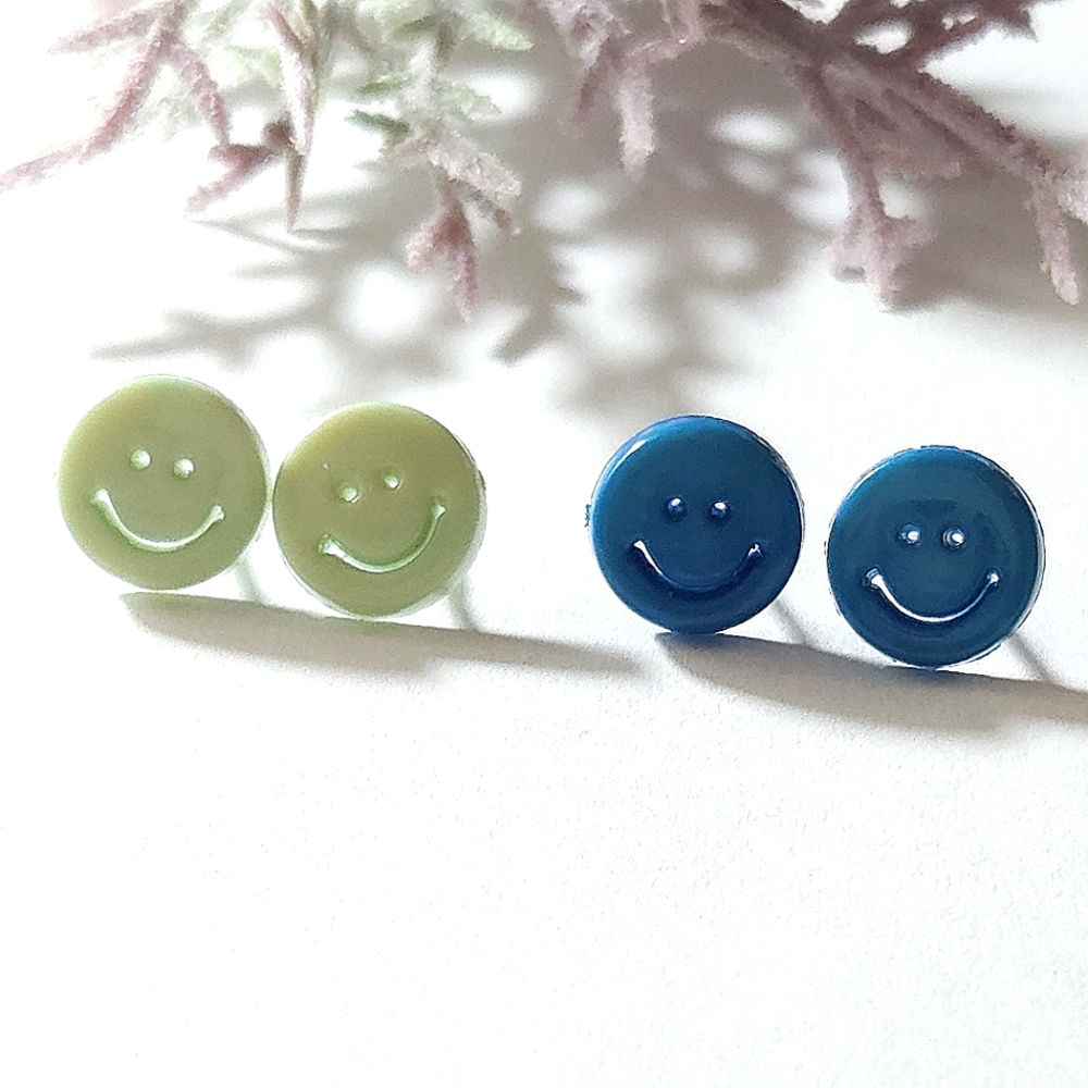 2 Pair 1960s Green & Blue Acrylic Smiley Face Stud Earrings Flexible Posts